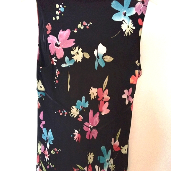 Jane Alexander Floral Midi Dress with Wrap style bodice - Picture 7 of 10